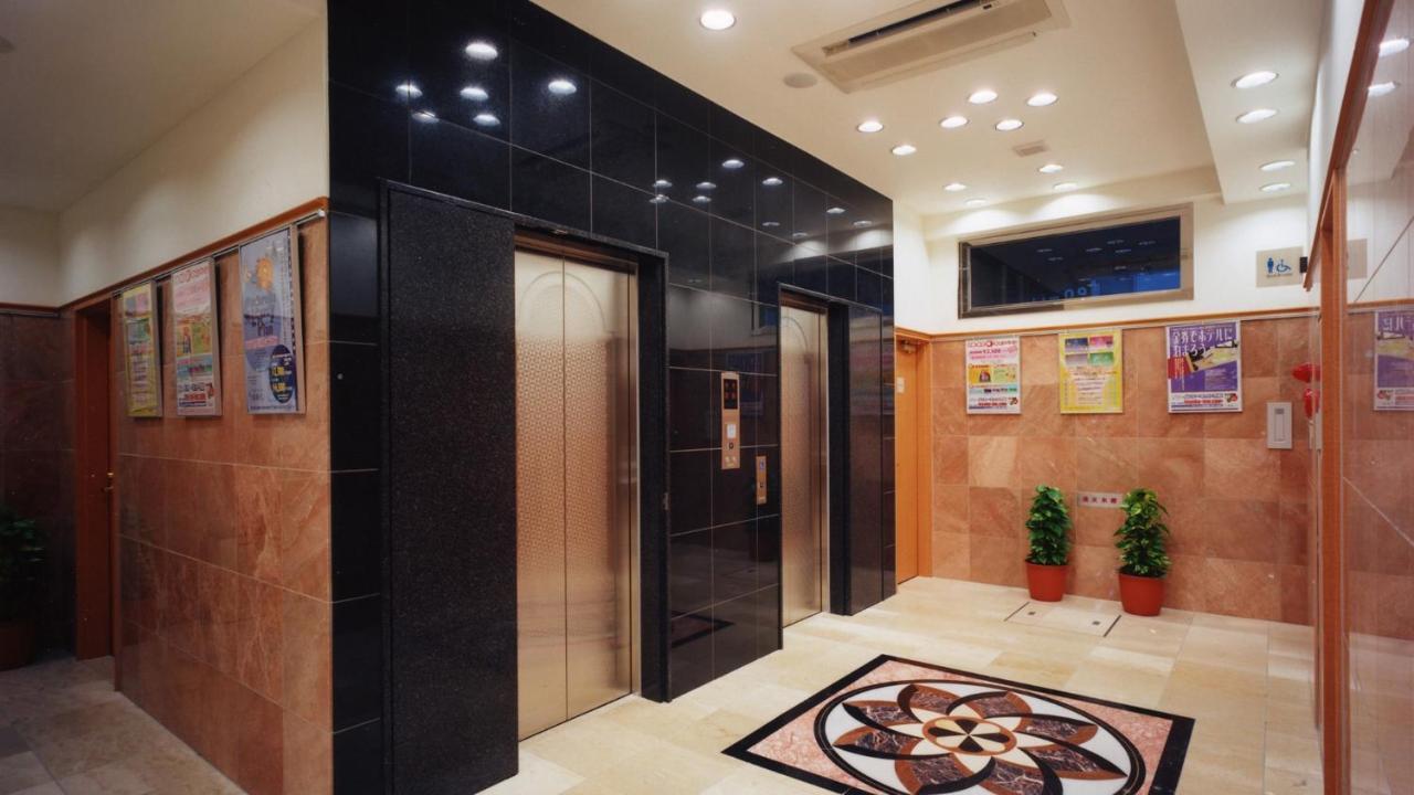 Toyoko Inn Tokyo Ikebukuro Kita-Guchi No.1 Екстер'єр фото
