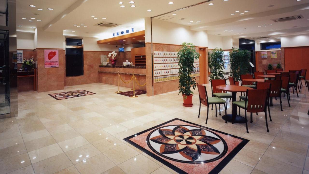 Toyoko Inn Tokyo Ikebukuro Kita-Guchi No.1 Екстер'єр фото