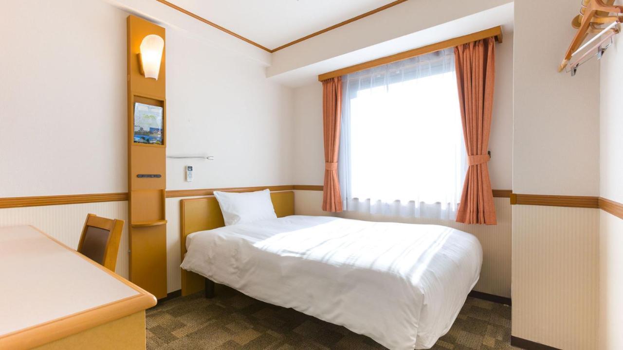 Toyoko Inn Tokyo Ikebukuro Kita-Guchi No.1 Екстер'єр фото